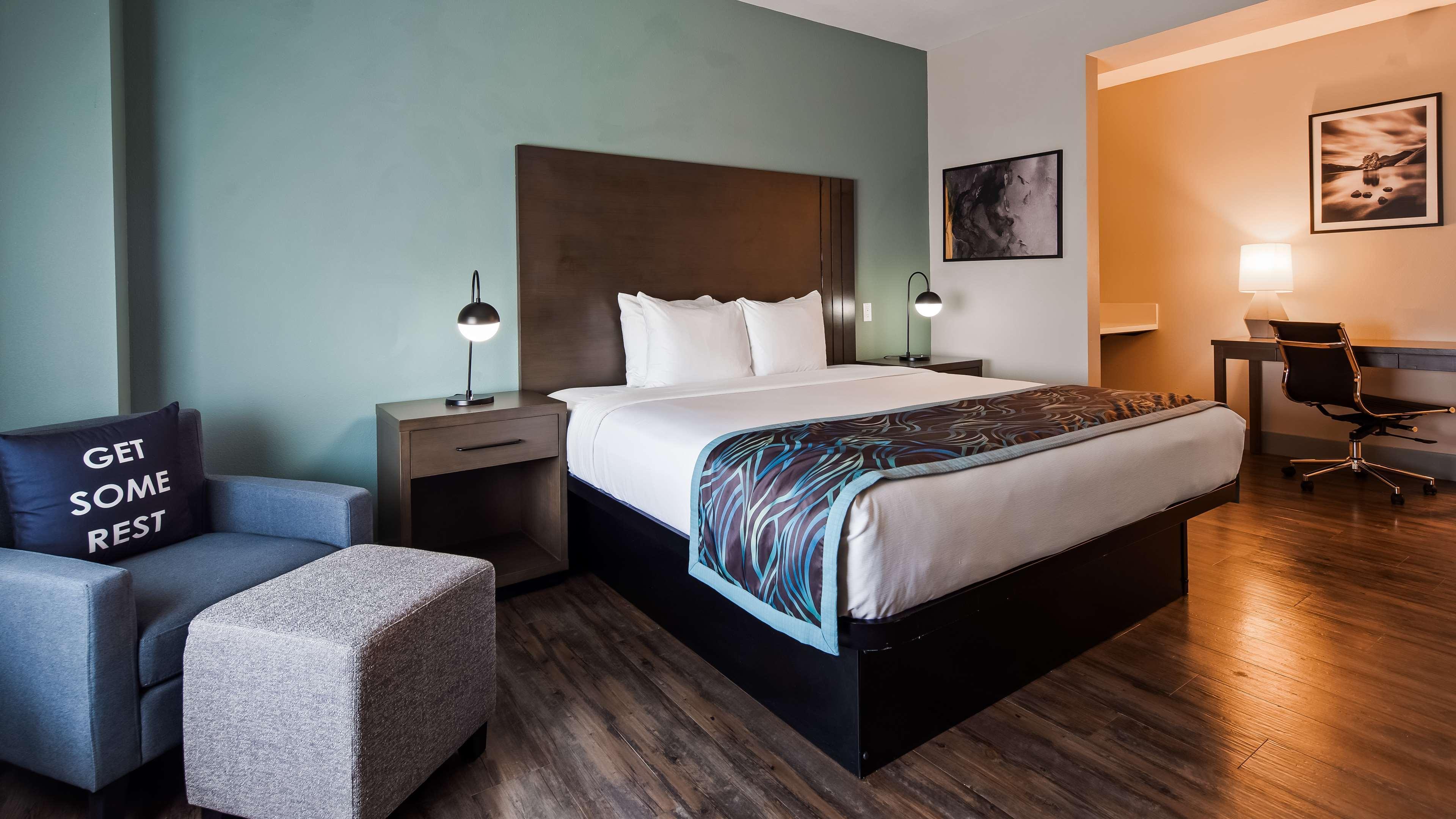 Best Western Plus New Barstow Inn & Suites Exterior photo